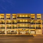 Travelodge By Wyndham Niagara Falls Fallsview