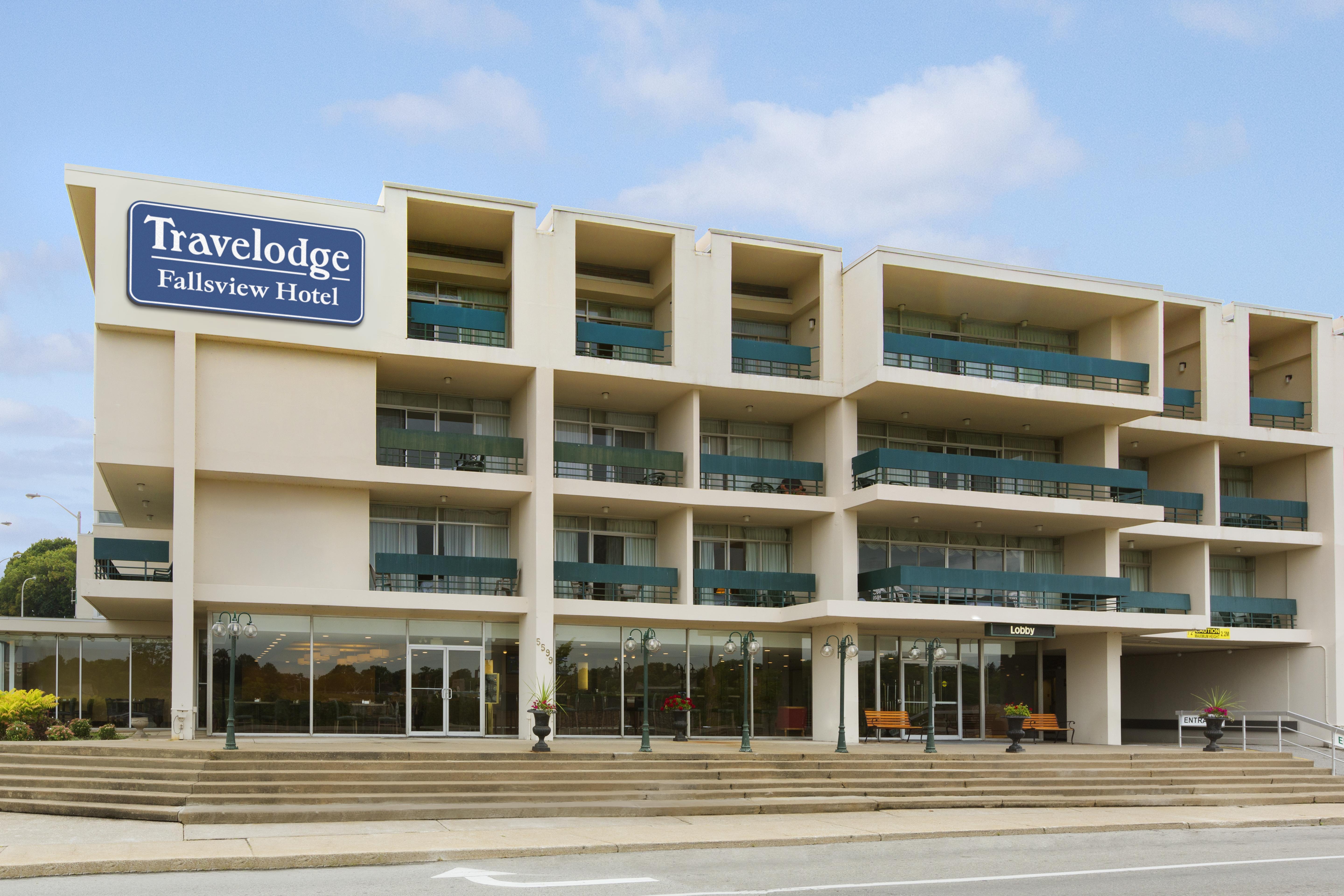 Hotel Travelodge By Wyndham Fallsview 3*