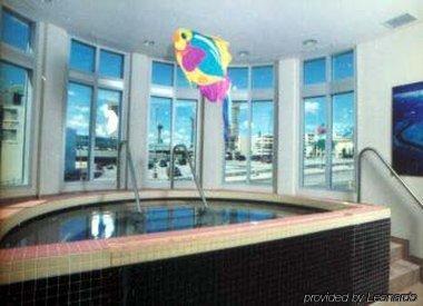Travelodge By Wyndham Fallsview Hotel Niagara Falls